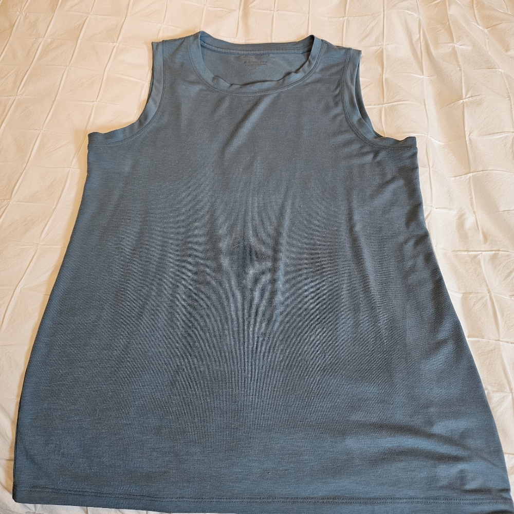 Athleta Vital 2.0 Tank Size Small